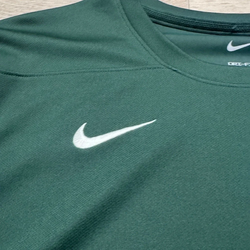 Nike Michigan State Spartans Dri-FIT Long Sleeve Shirt Mens XL Green